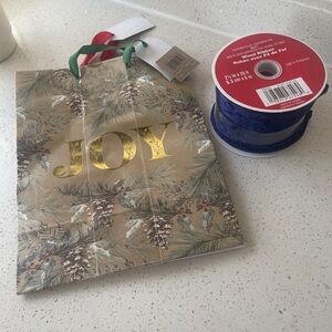 Lot : 2 Christmas Gift Bags & Blue Wired Ribbon